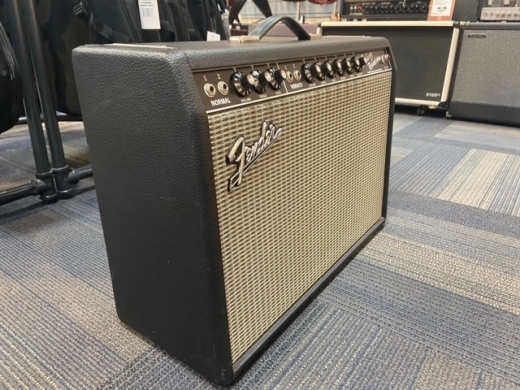 Fender 65 Deluxe Reverb 2